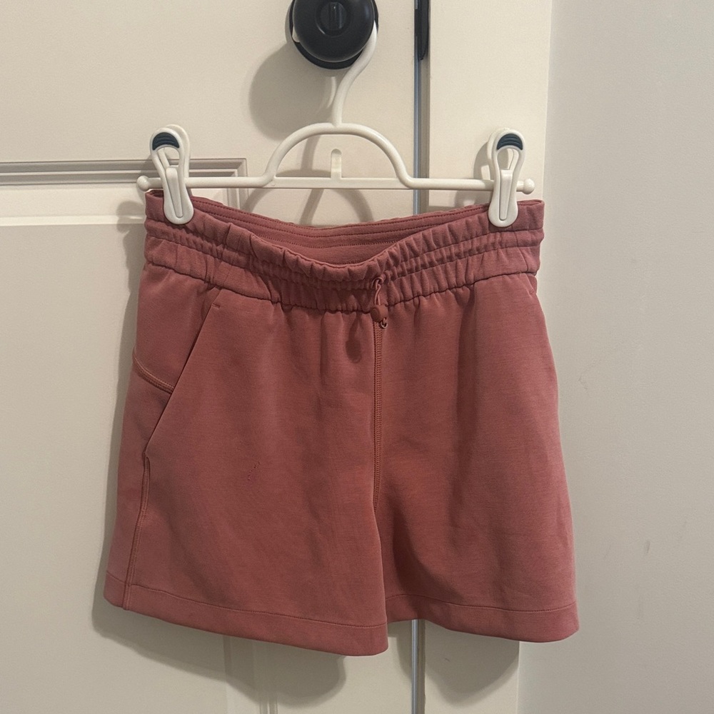 Lulu Women's Pink Casual Shorts